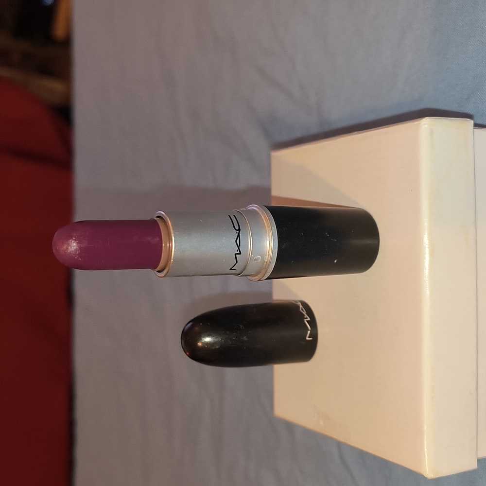 MAC Rebel Satin Lipstick Tested A41